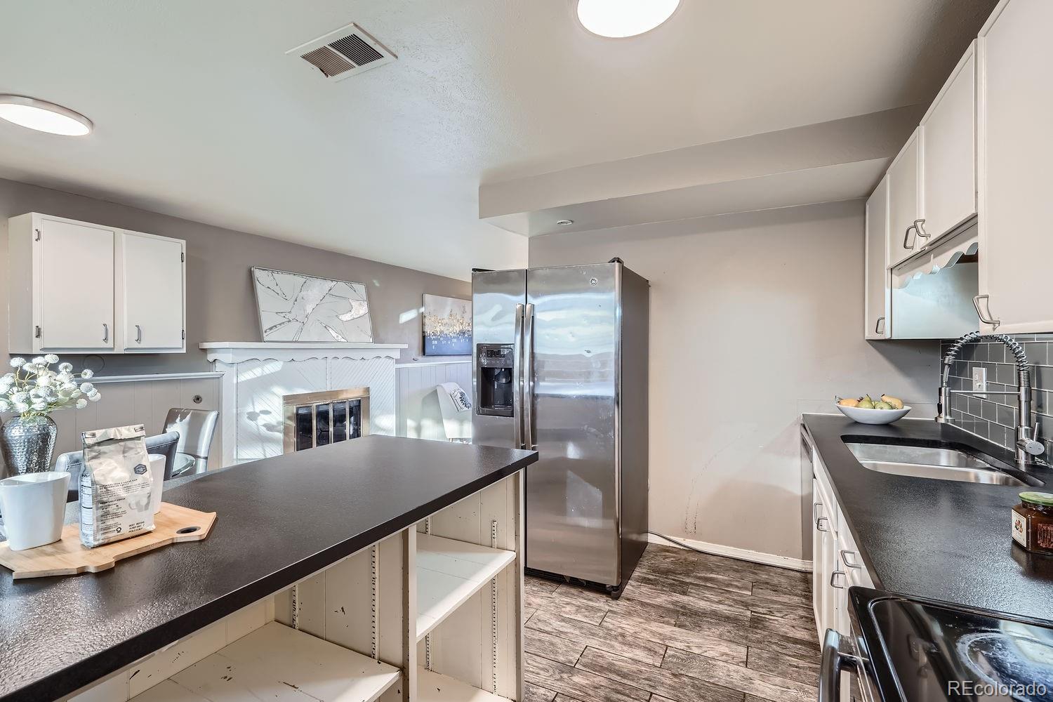 MLS Image #14 for 2925 s ingalls way,denver, Colorado