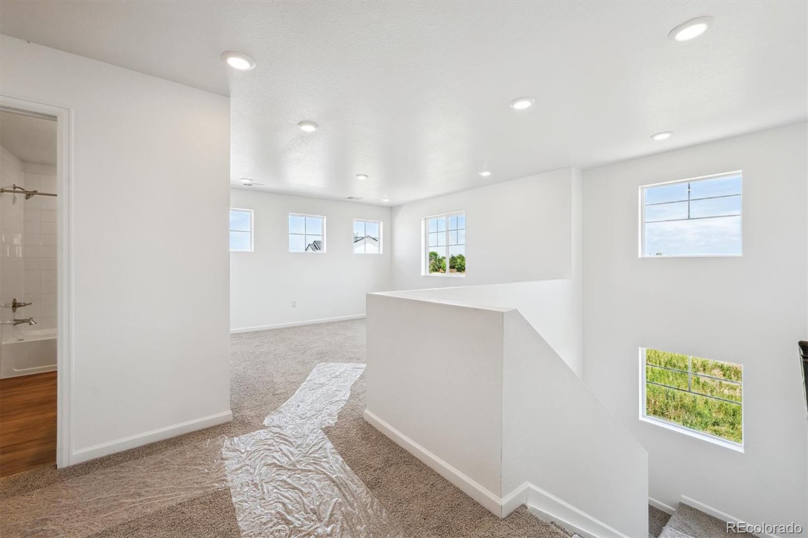 MLS Image #10 for 300  smith avenue,keenesburg, Colorado