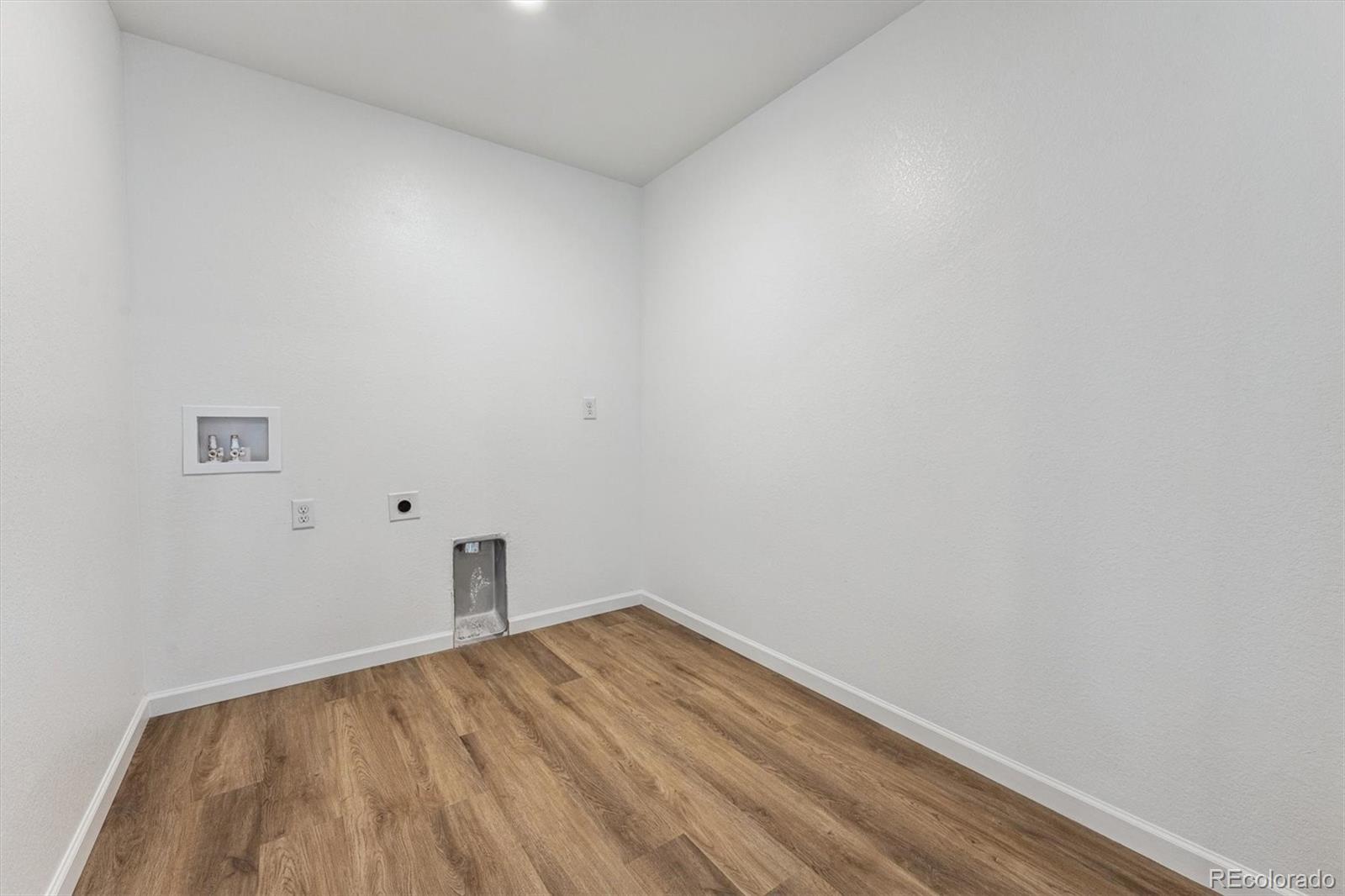 MLS Image #18 for 300  smith avenue,keenesburg, Colorado