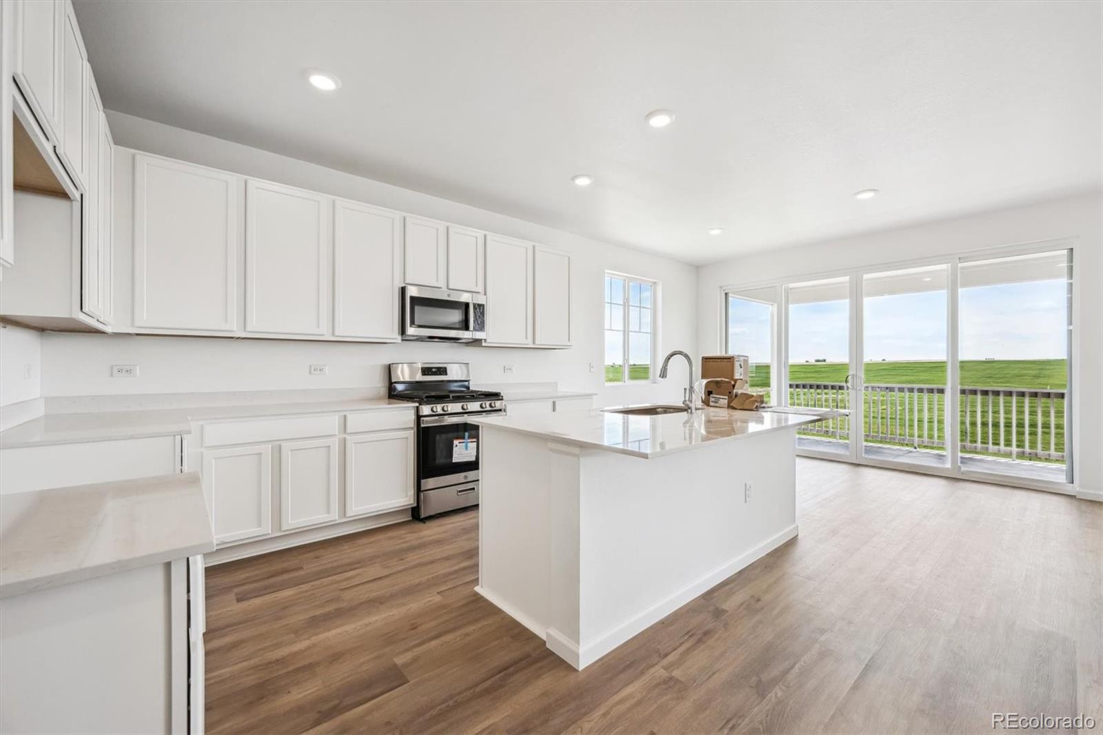 MLS Image #4 for 300  smith avenue,keenesburg, Colorado