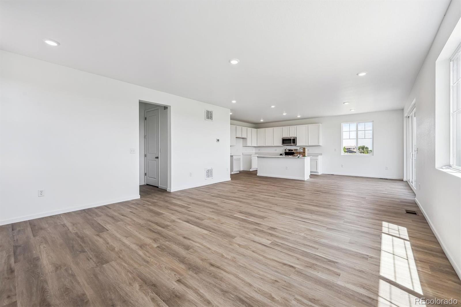 MLS Image #9 for 300  smith avenue,keenesburg, Colorado