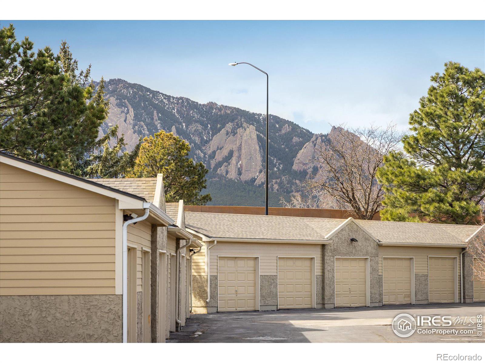 MLS Image #16 for 60 s boulder circle,boulder, Colorado