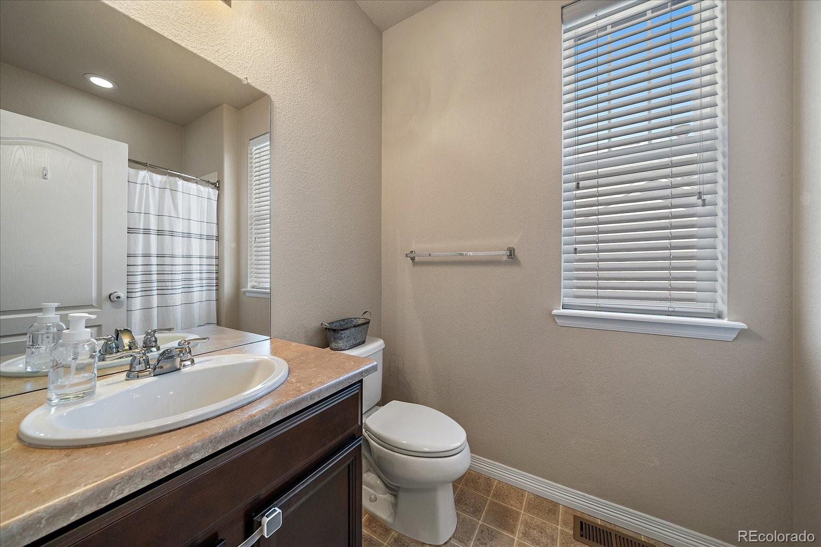 MLS Image #12 for 171 n newbern way,aurora, Colorado