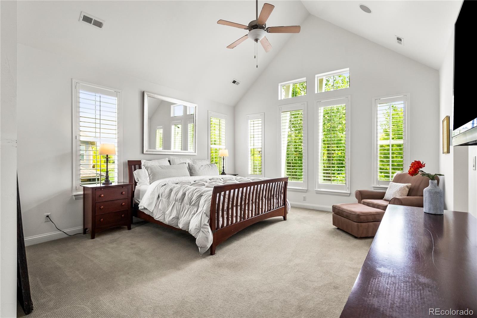 MLS Image #17 for 9237 e 4th place,denver, Colorado