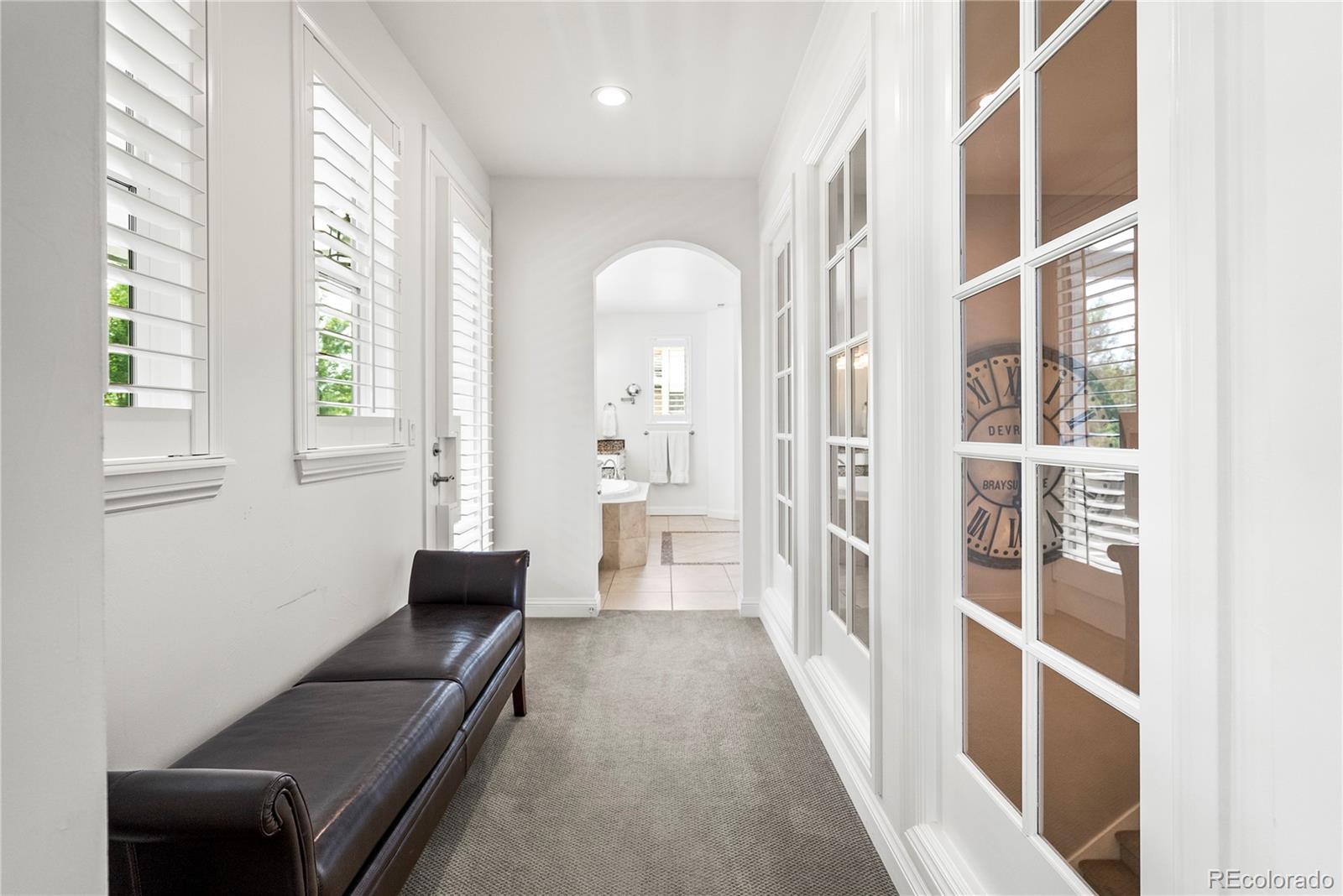 MLS Image #19 for 9237 e 4th place,denver, Colorado