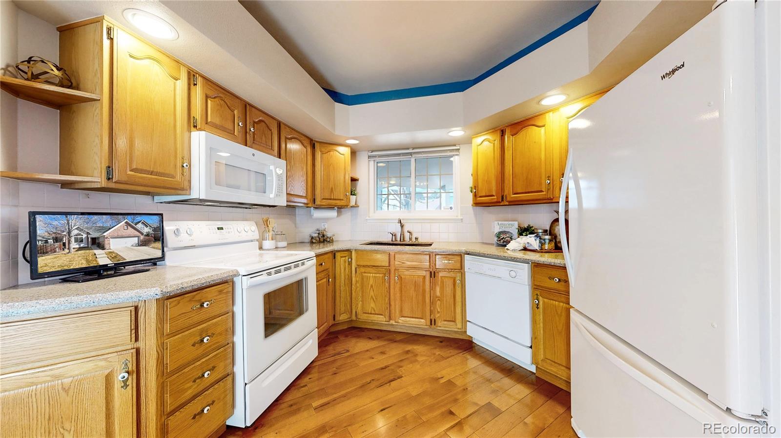 MLS Image #5 for 2266 s kenton street,aurora, Colorado