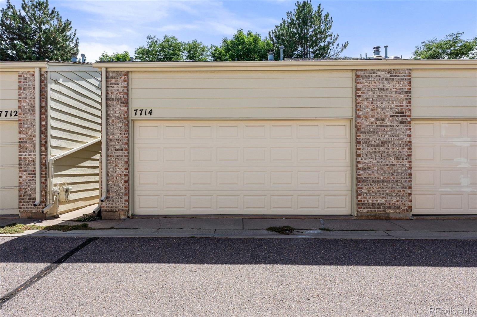 MLS Image #40 for 7714 s cove circle,centennial, Colorado