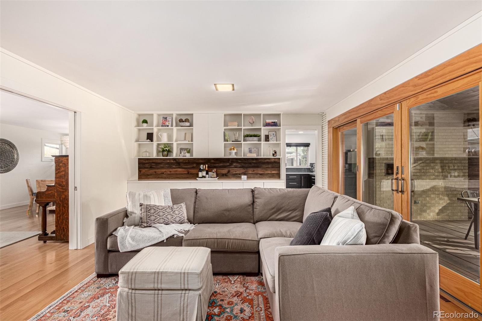 MLS Image #10 for 374  holly street,denver, Colorado