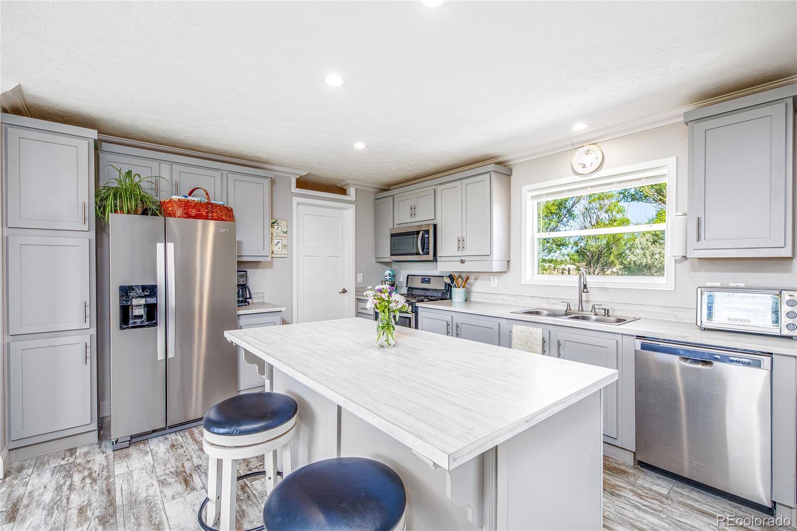 MLS Image #3 for 10155  6400 road,montrose, Colorado