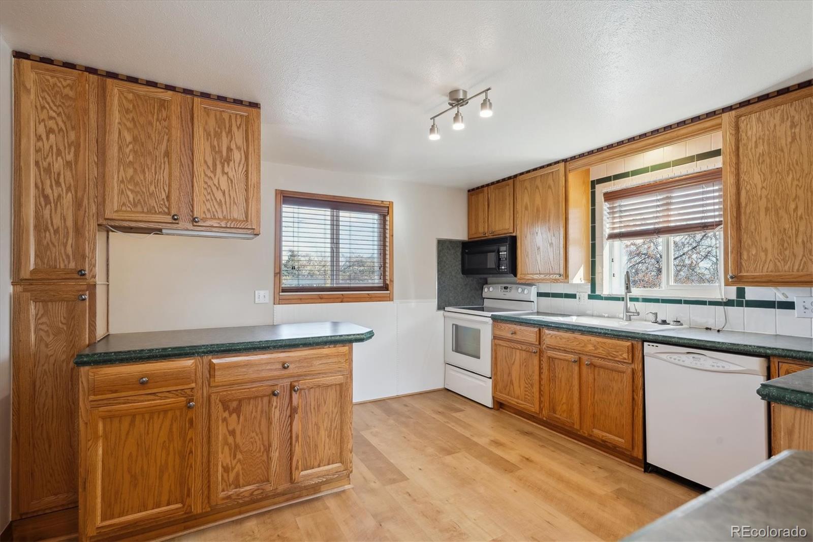 MLS Image #7 for 11782  gilpin street,northglenn, Colorado