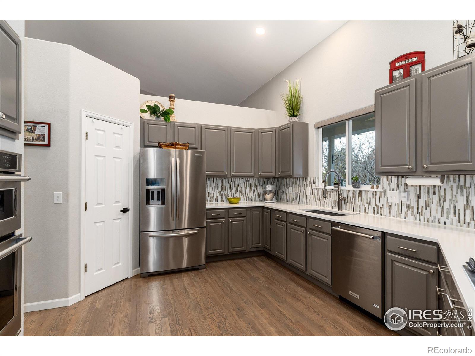 MLS Image #12 for 1002  willow court,longmont, Colorado