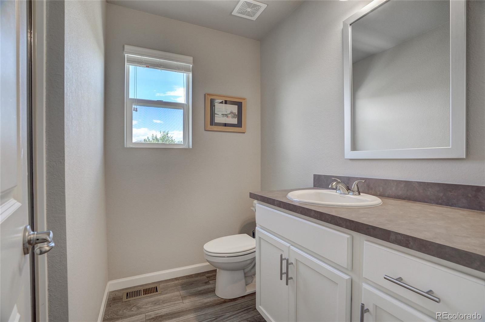 MLS Image #15 for 2790  center park way,berthoud, Colorado