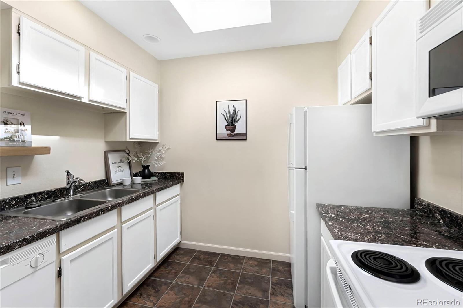 MLS Image #28 for 3050 w 32nd avenue,denver, Colorado