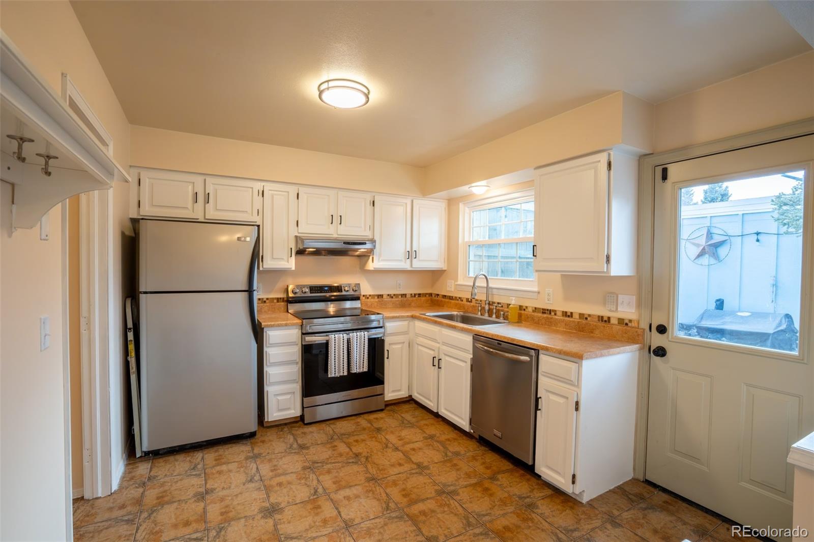 MLS Image #6 for 2783 e geddes place,centennial, Colorado