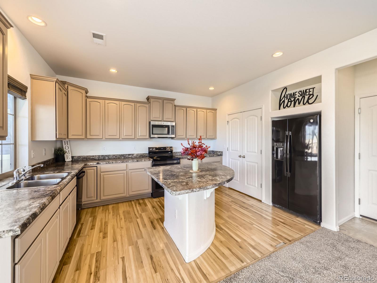 MLS Image #8 for 18241 e 47th drive,denver, Colorado