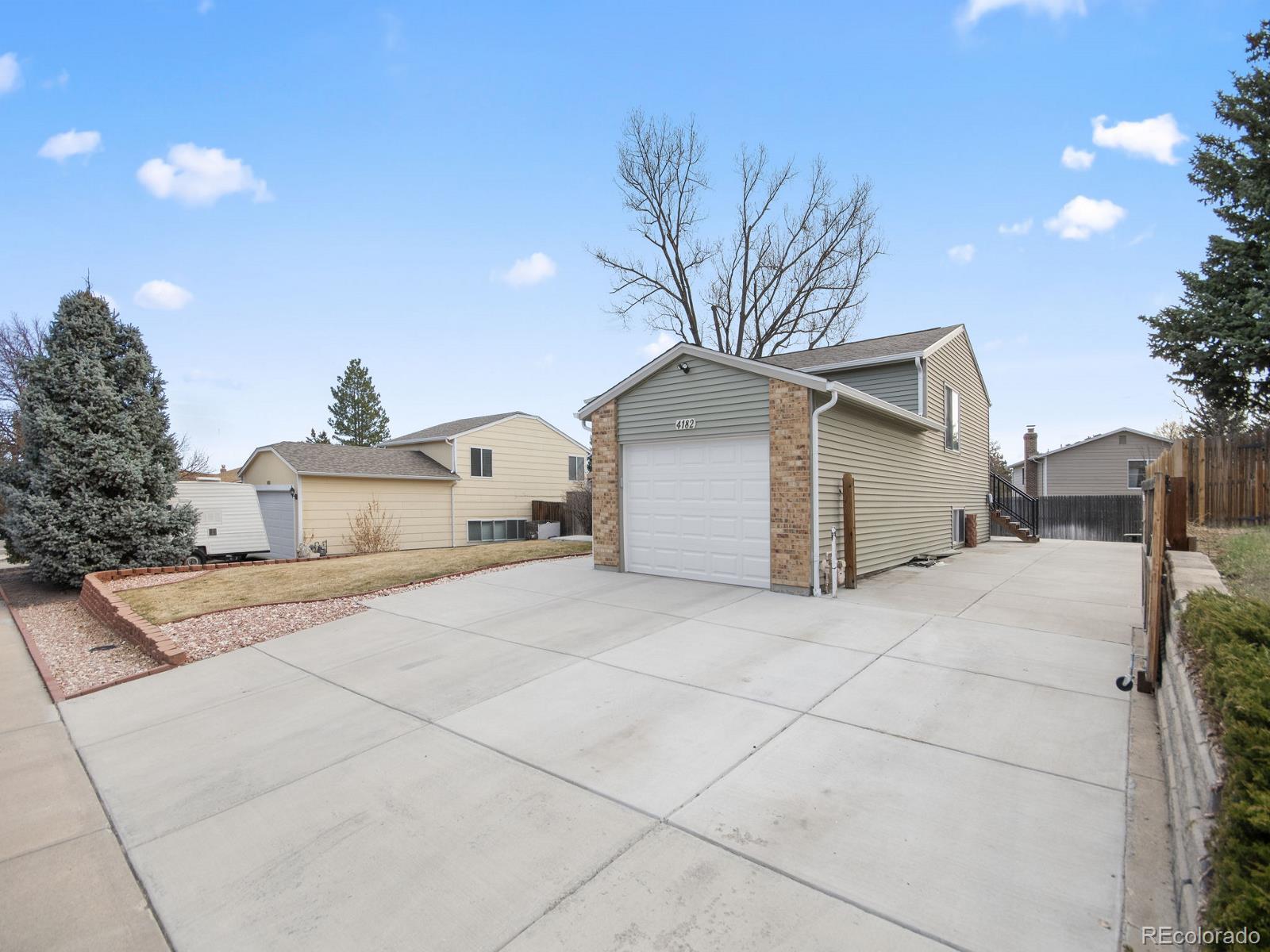 MLS Image #2 for 4182 s bahama street,aurora, Colorado