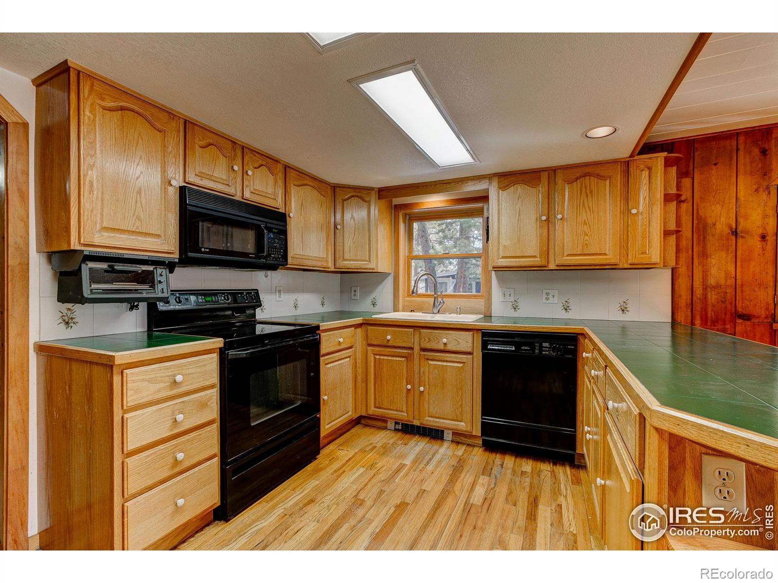 MLS Image #3 for 910  shady lane,estes park, Colorado