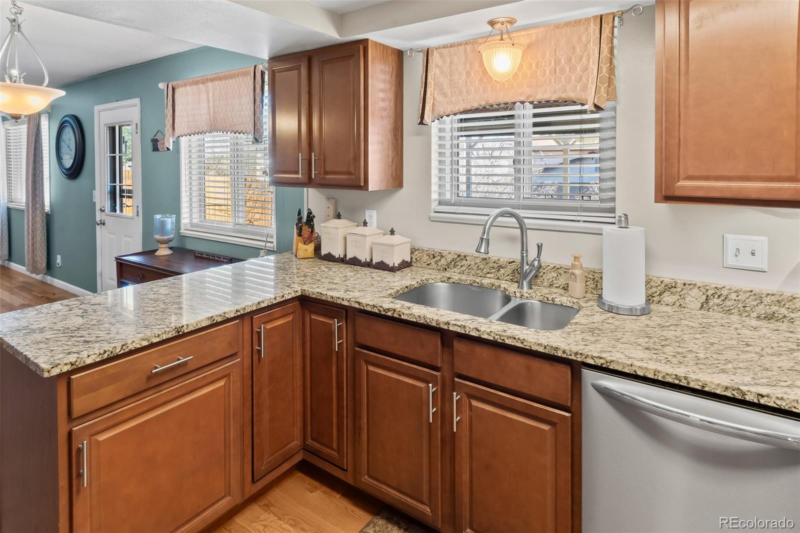 MLS Image #9 for 7258  braun way,arvada, Colorado