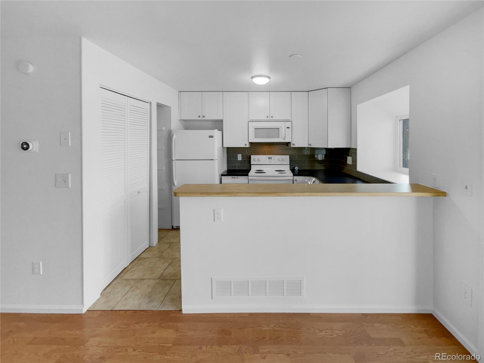 MLS Image #10 for 7604 s steele street,centennial, Colorado