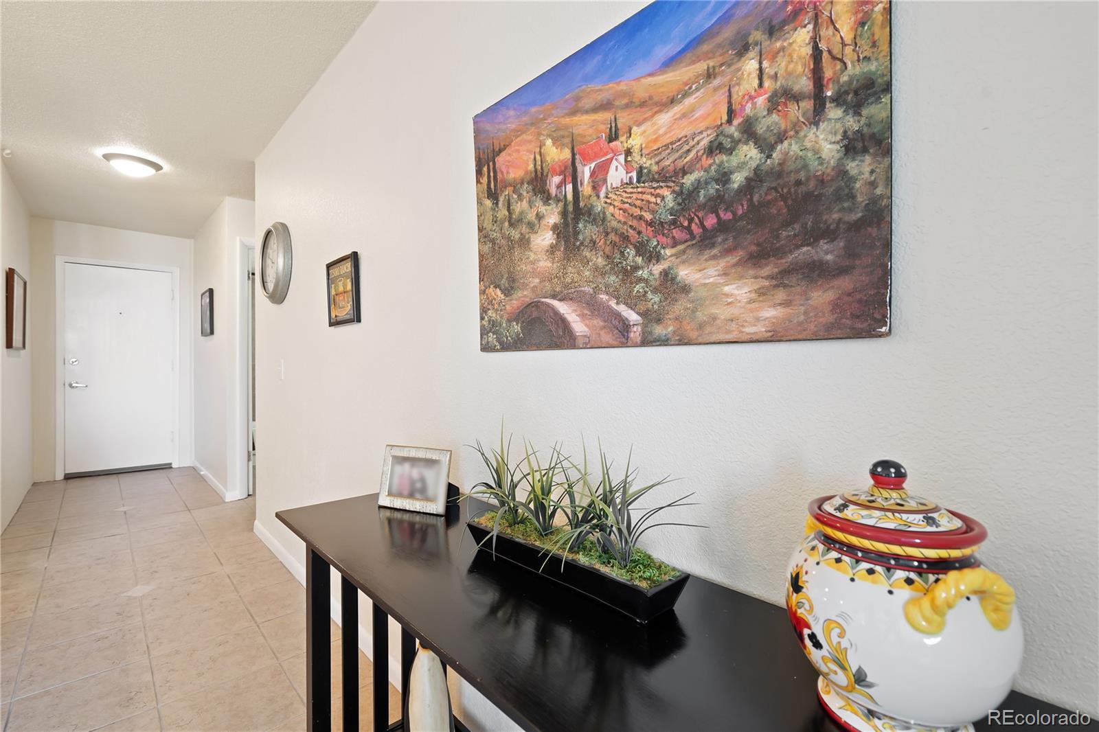 MLS Image #19 for 909 n logan street,denver, Colorado