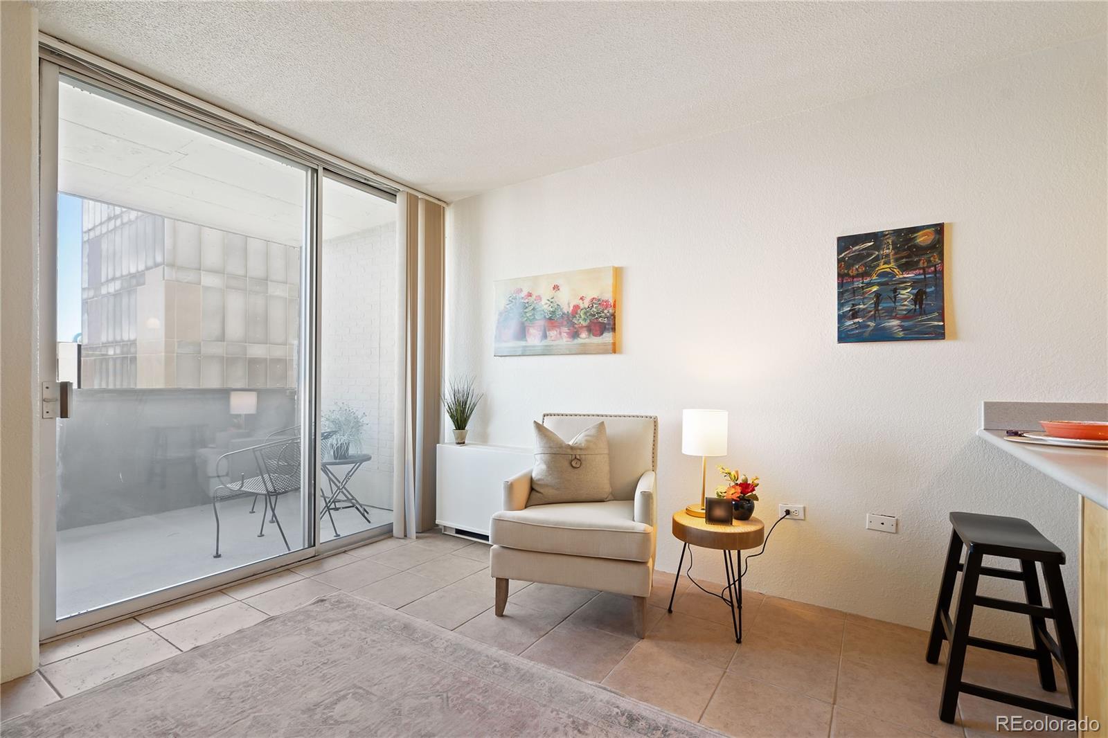 MLS Image #21 for 909 n logan street,denver, Colorado