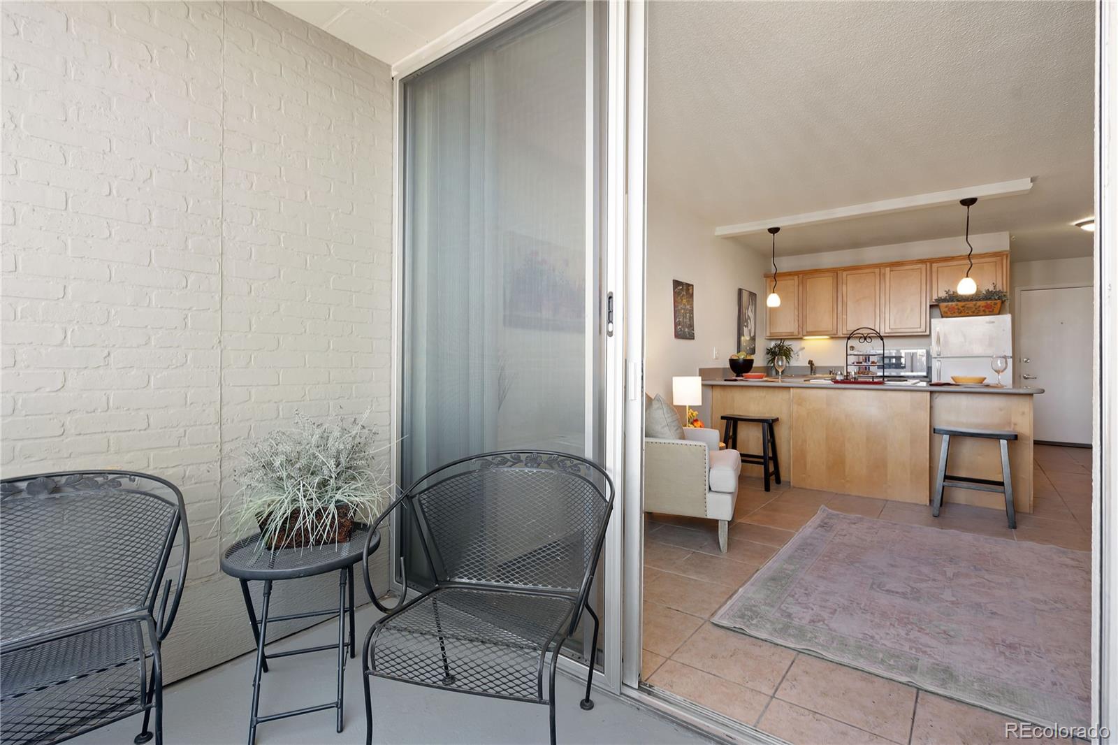 MLS Image #32 for 909 n logan street,denver, Colorado