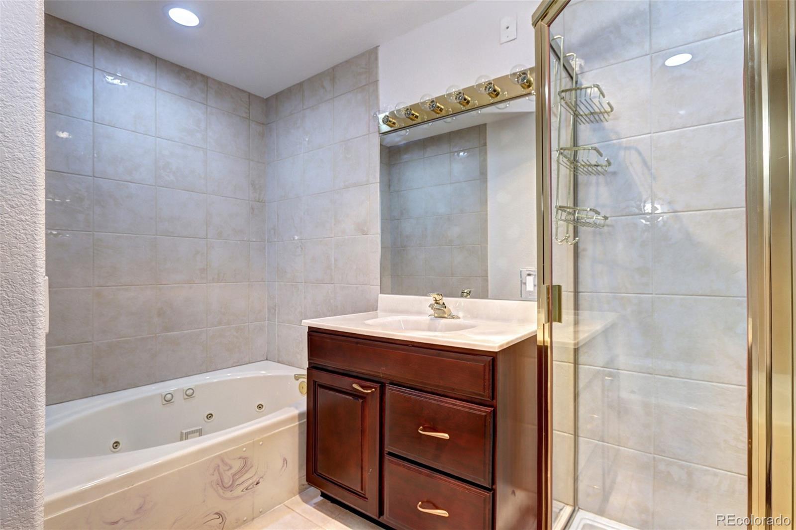 MLS Image #27 for 925 n emerson street,denver, Colorado