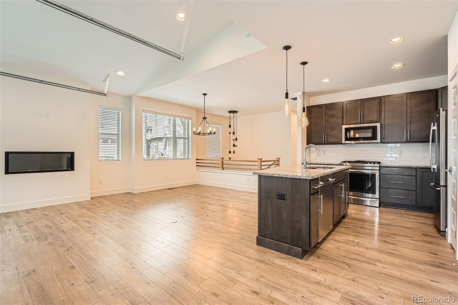 MLS Image #4 for 12441 w virginia avenue,lakewood, Colorado