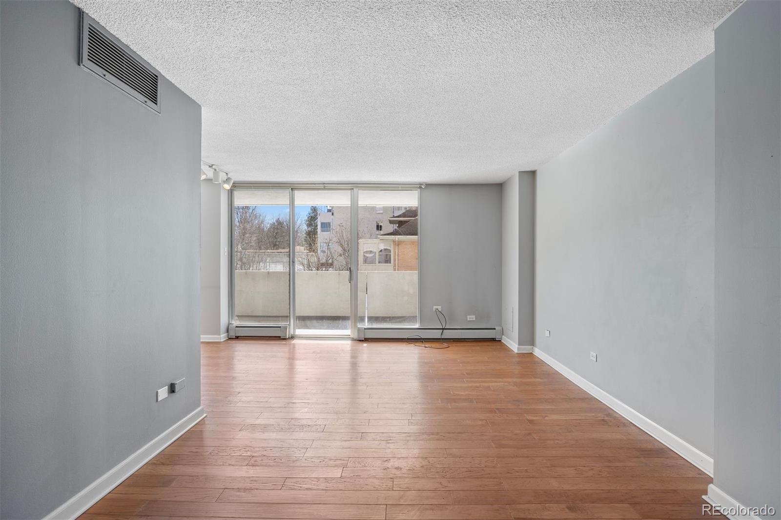 MLS Image #13 for 1250 n humboldt street,denver, Colorado