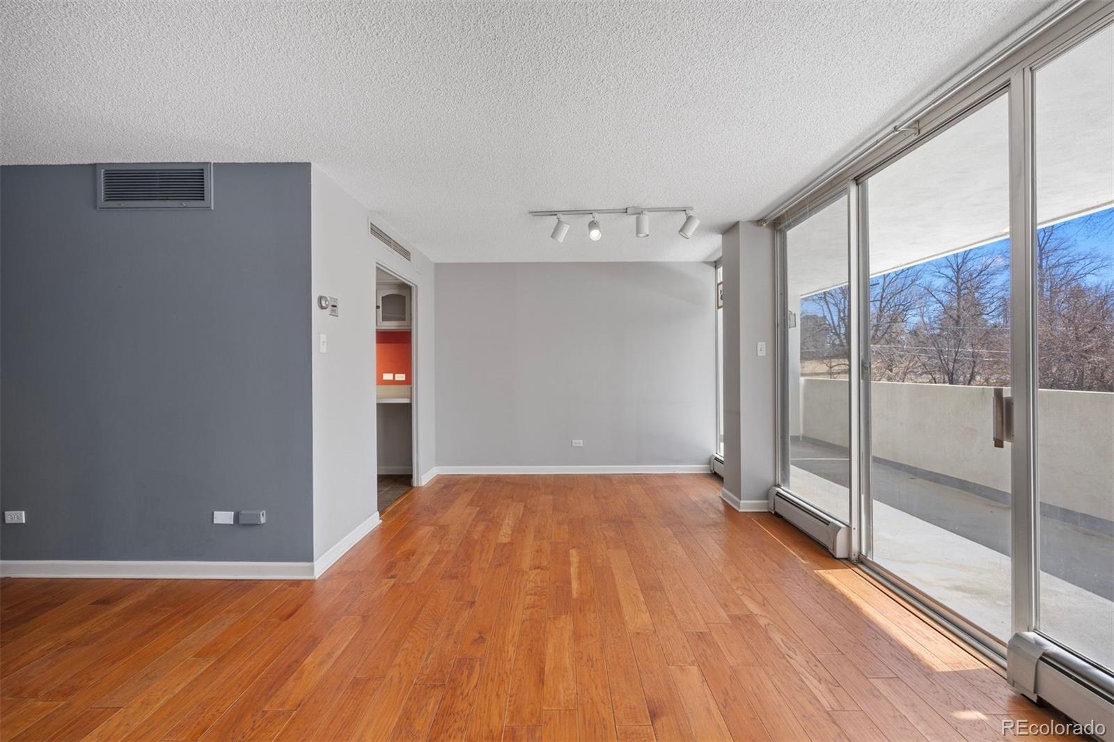 MLS Image #16 for 1250 n humboldt street,denver, Colorado