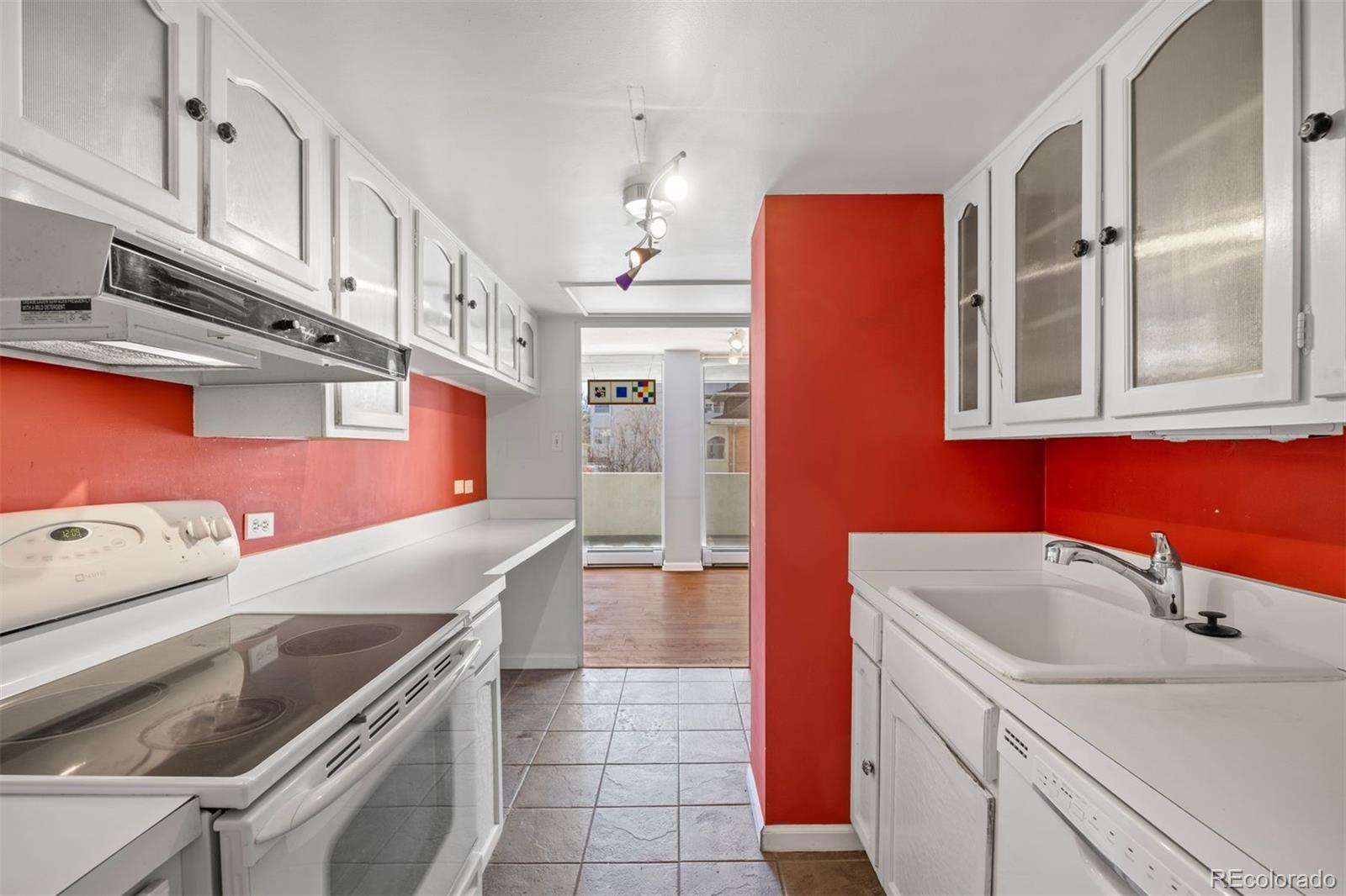 MLS Image #23 for 1250 n humboldt street,denver, Colorado