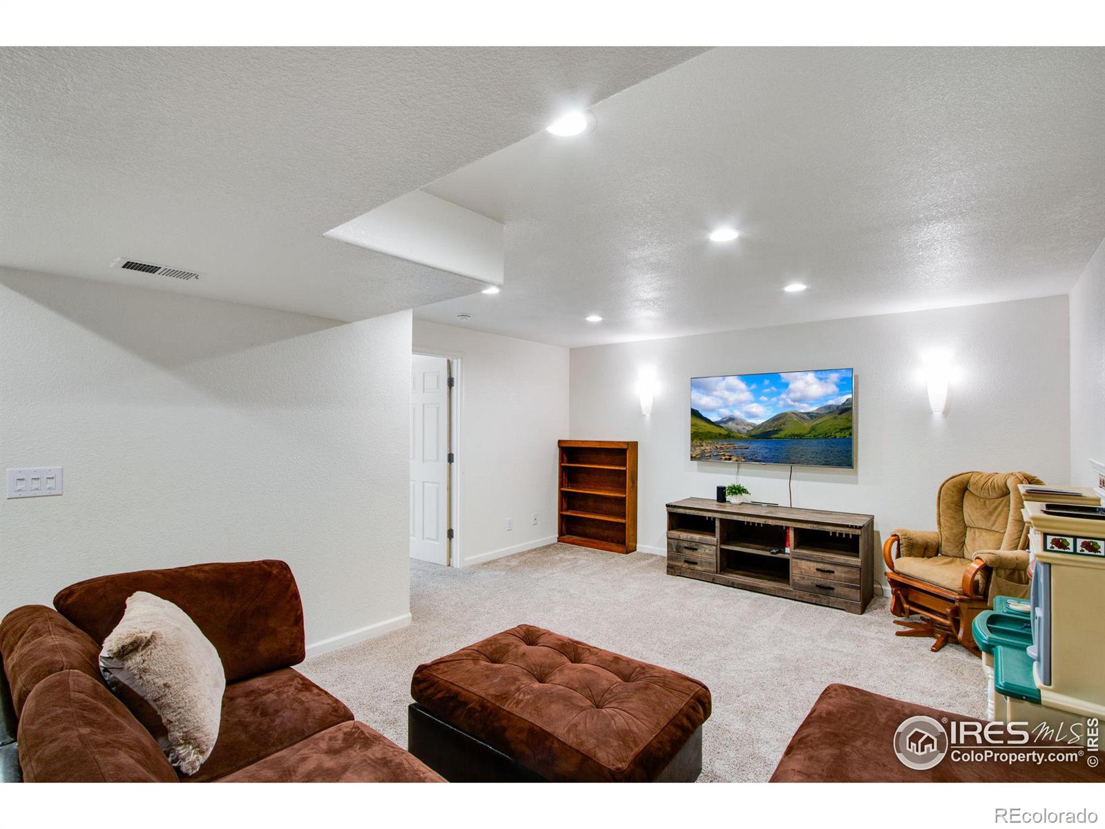 MLS Image #20 for 3315  barbera street,evans, Colorado