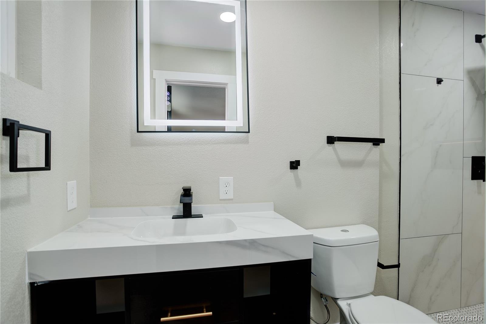 MLS Image #16 for 2202 s grape street,denver, Colorado