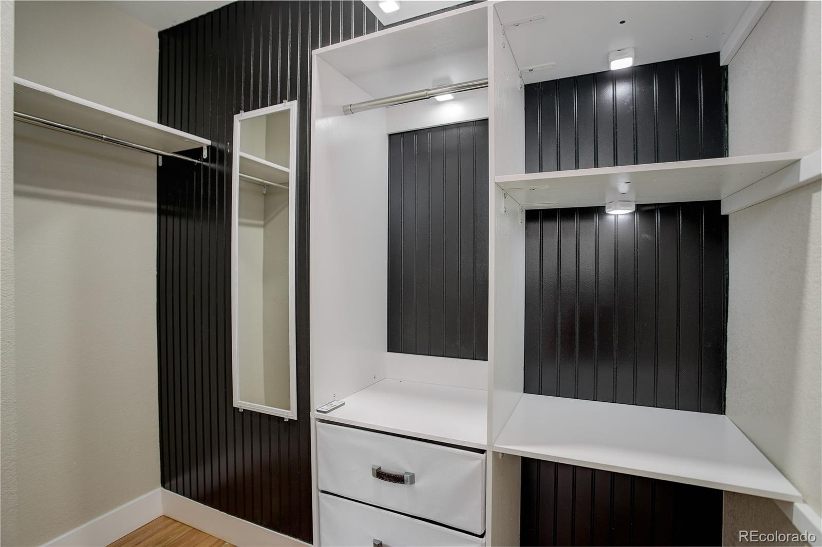 MLS Image #18 for 2202 s grape street,denver, Colorado