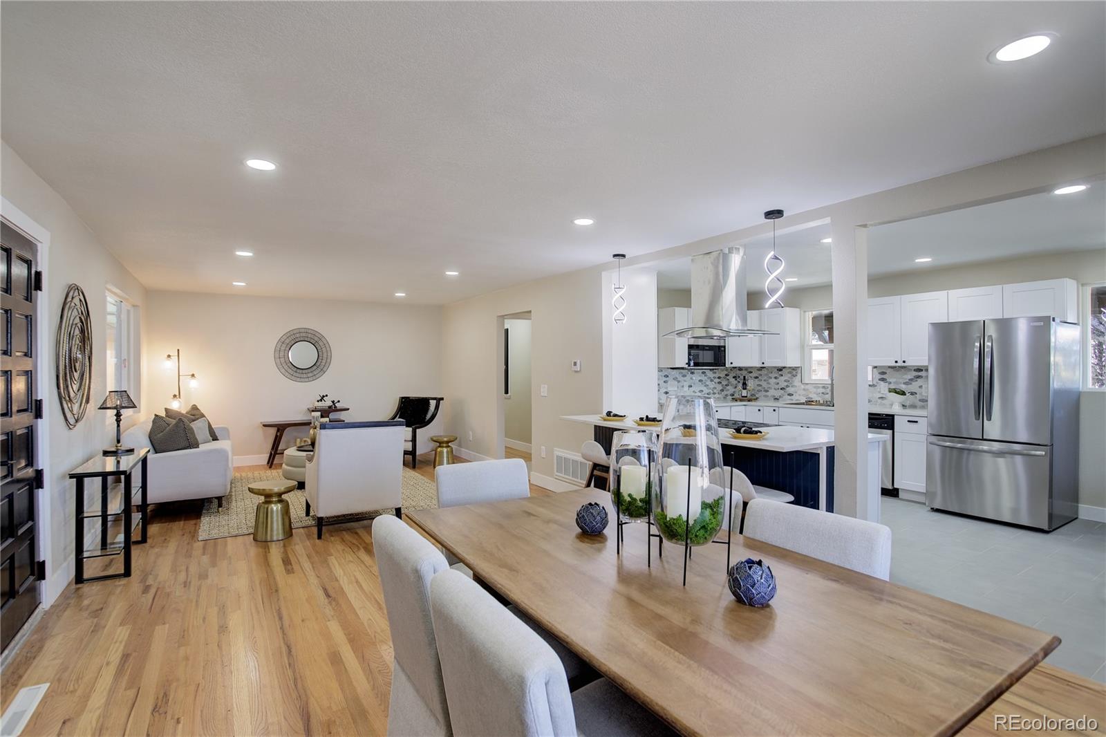 MLS Image #2 for 2202 s grape street,denver, Colorado