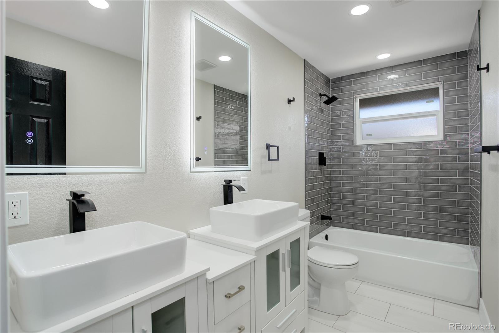 MLS Image #20 for 2202 s grape street,denver, Colorado