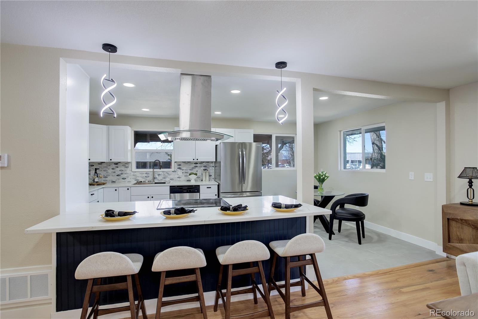 MLS Image #6 for 2202 s grape street,denver, Colorado