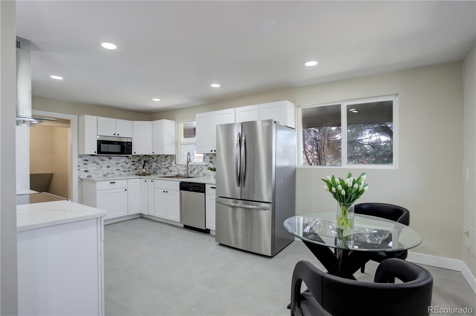 MLS Image #9 for 2202 s grape street,denver, Colorado