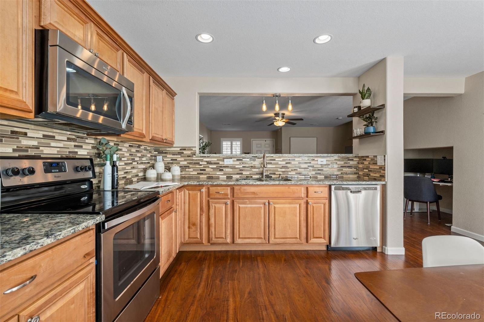 MLS Image #7 for 7887 s kittredge circle,englewood, Colorado