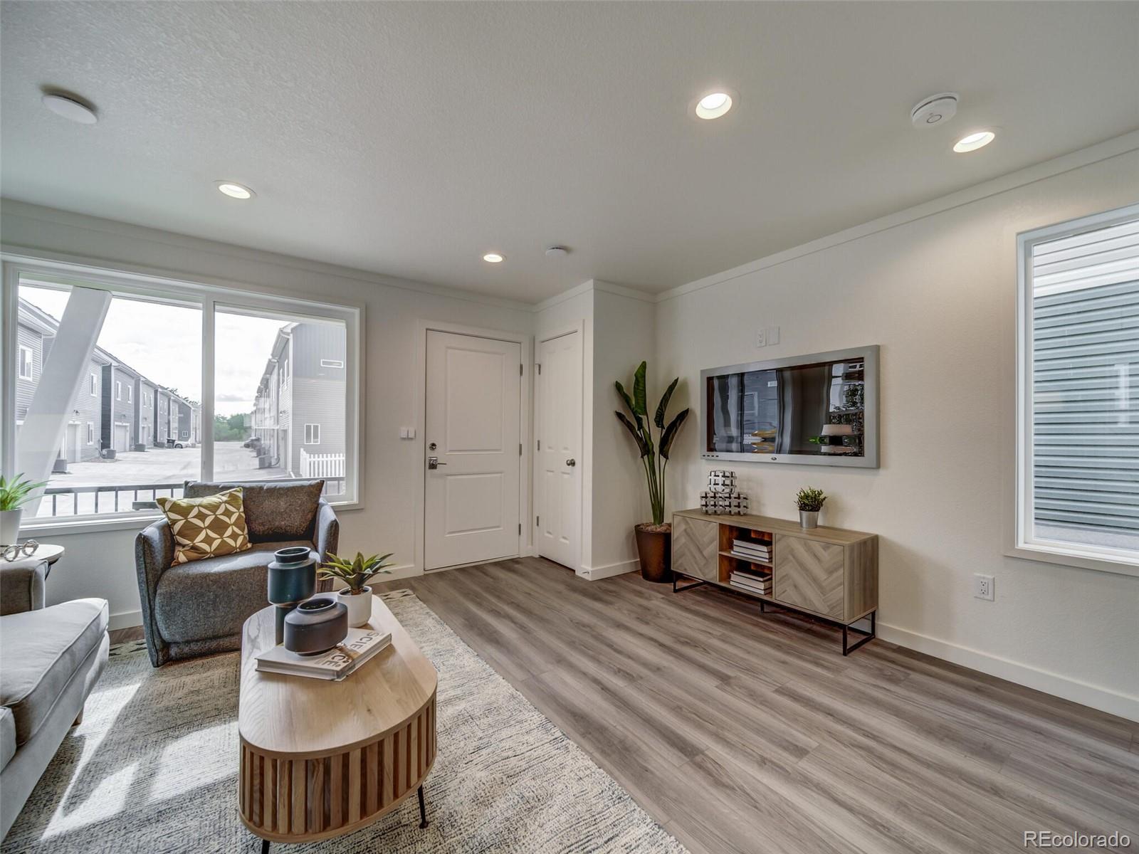 MLS Image #7 for 10346  uvalda avenue,commerce city, Colorado