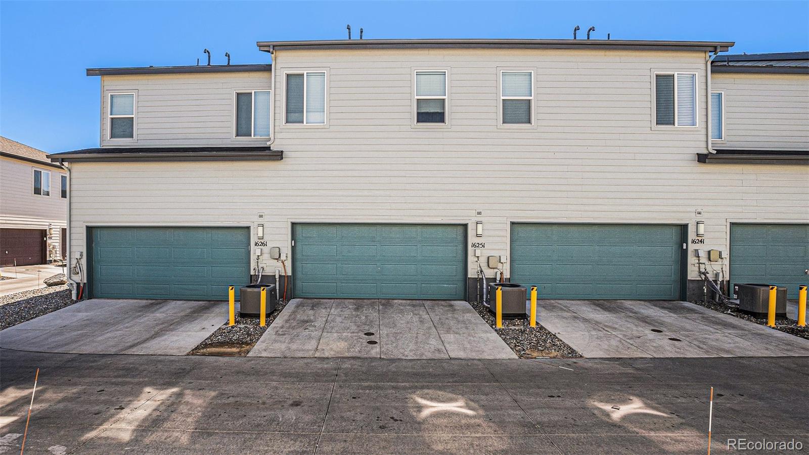 MLS Image #18 for 16251 e 47th place,denver, Colorado