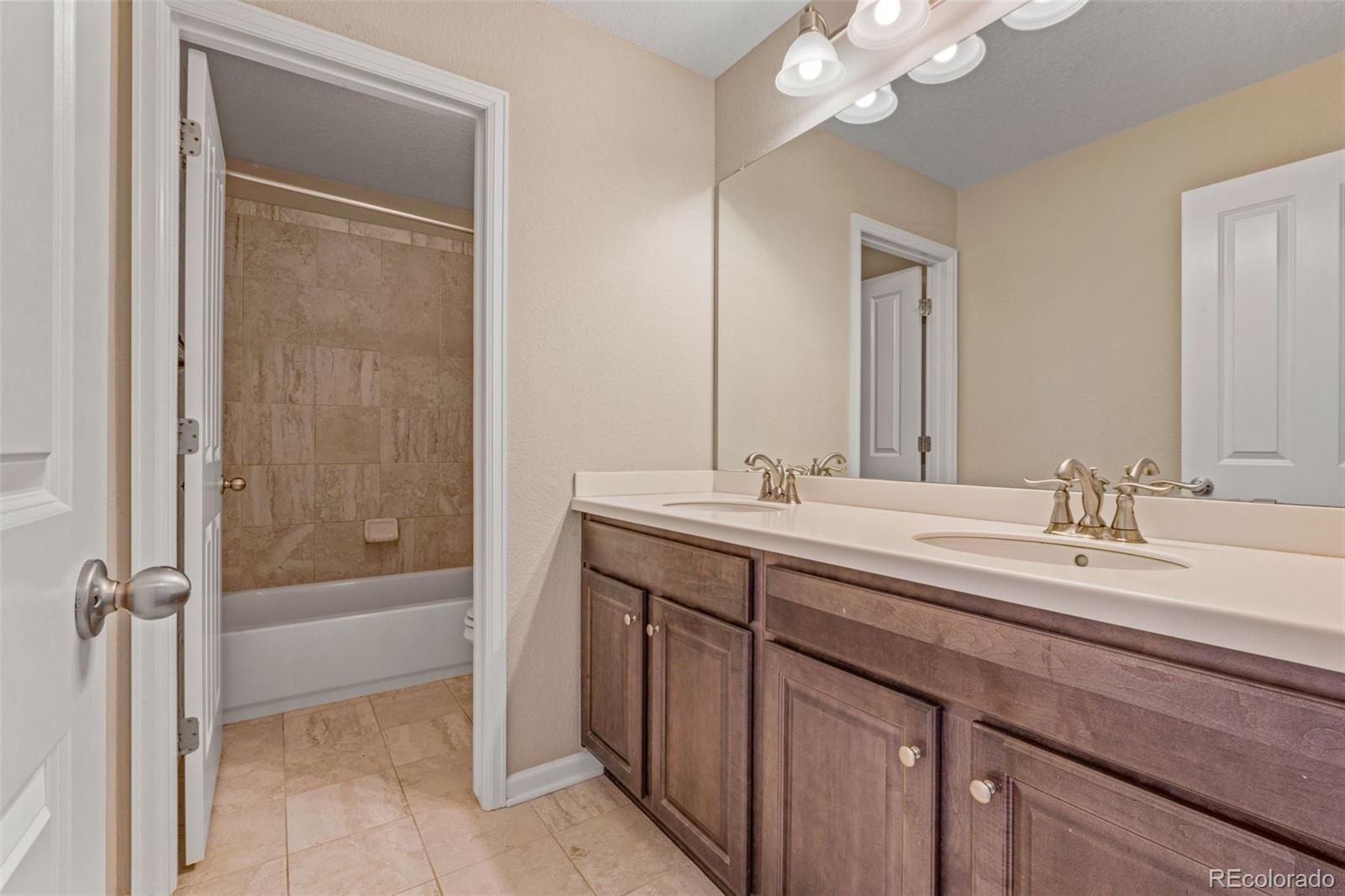 MLS Image #24 for 21028 e saratoga avenue,aurora, Colorado