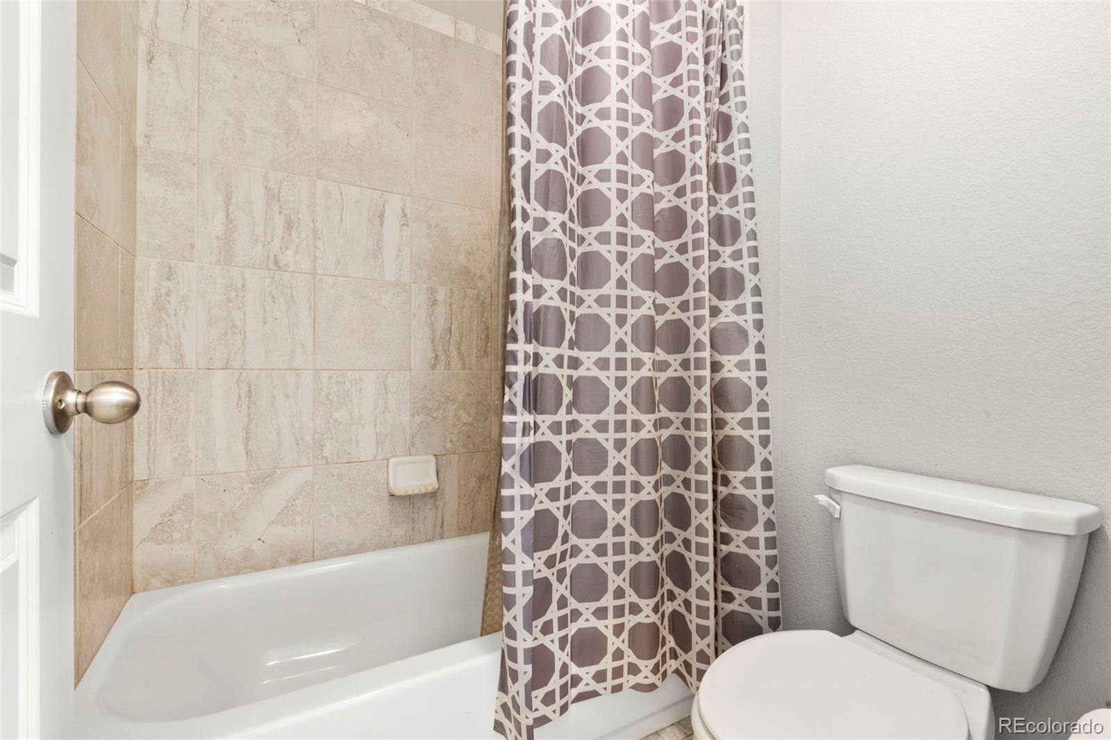 MLS Image #25 for 21028 e saratoga avenue,aurora, Colorado