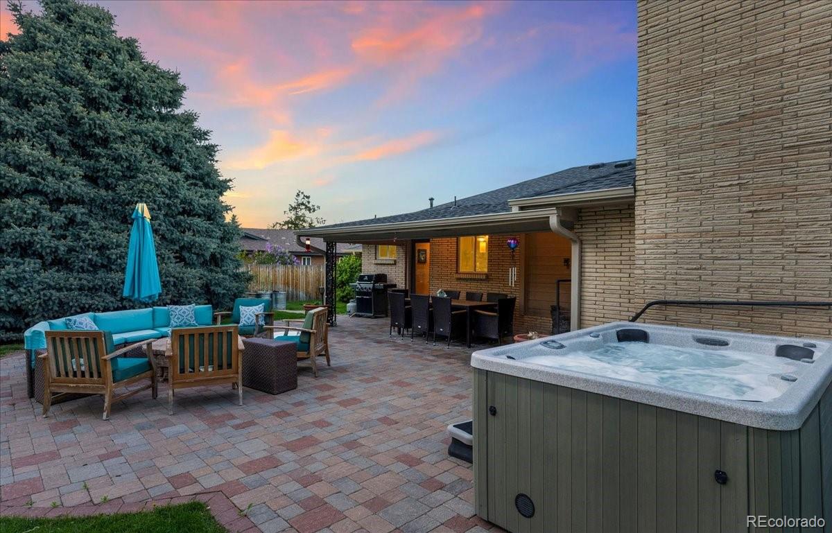 MLS Image #10 for 3807 s jasmine street,denver, Colorado