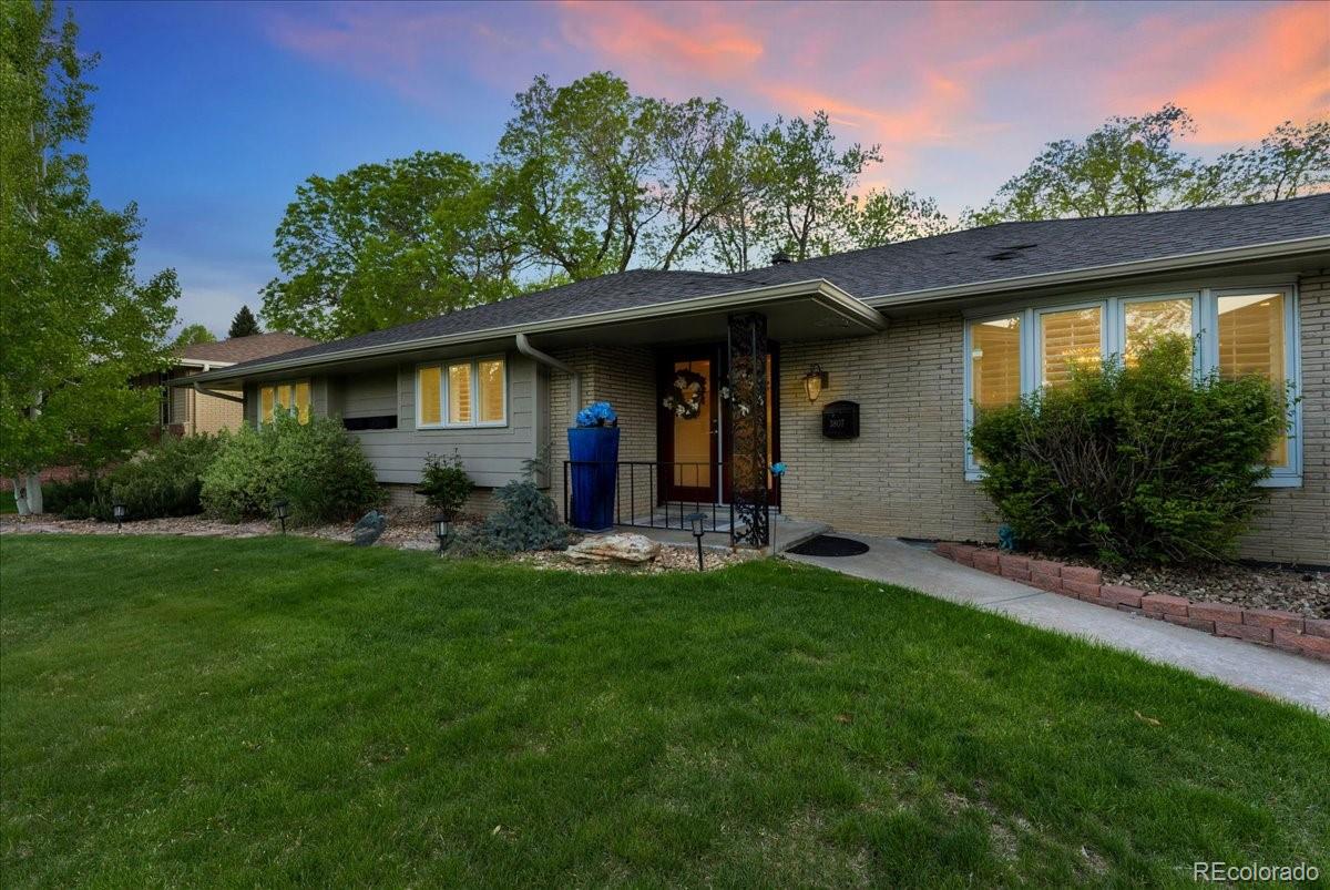 MLS Image #13 for 3807 s jasmine street,denver, Colorado