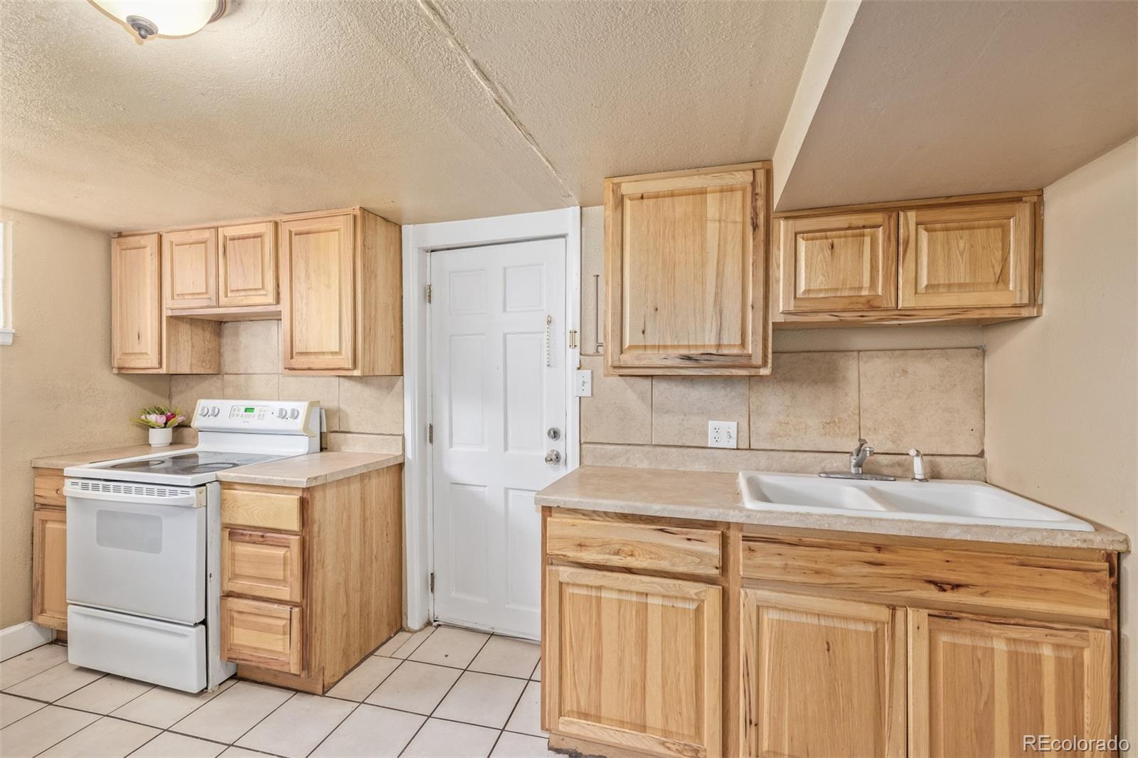 MLS Image #18 for 907  4th avenue,greeley, Colorado