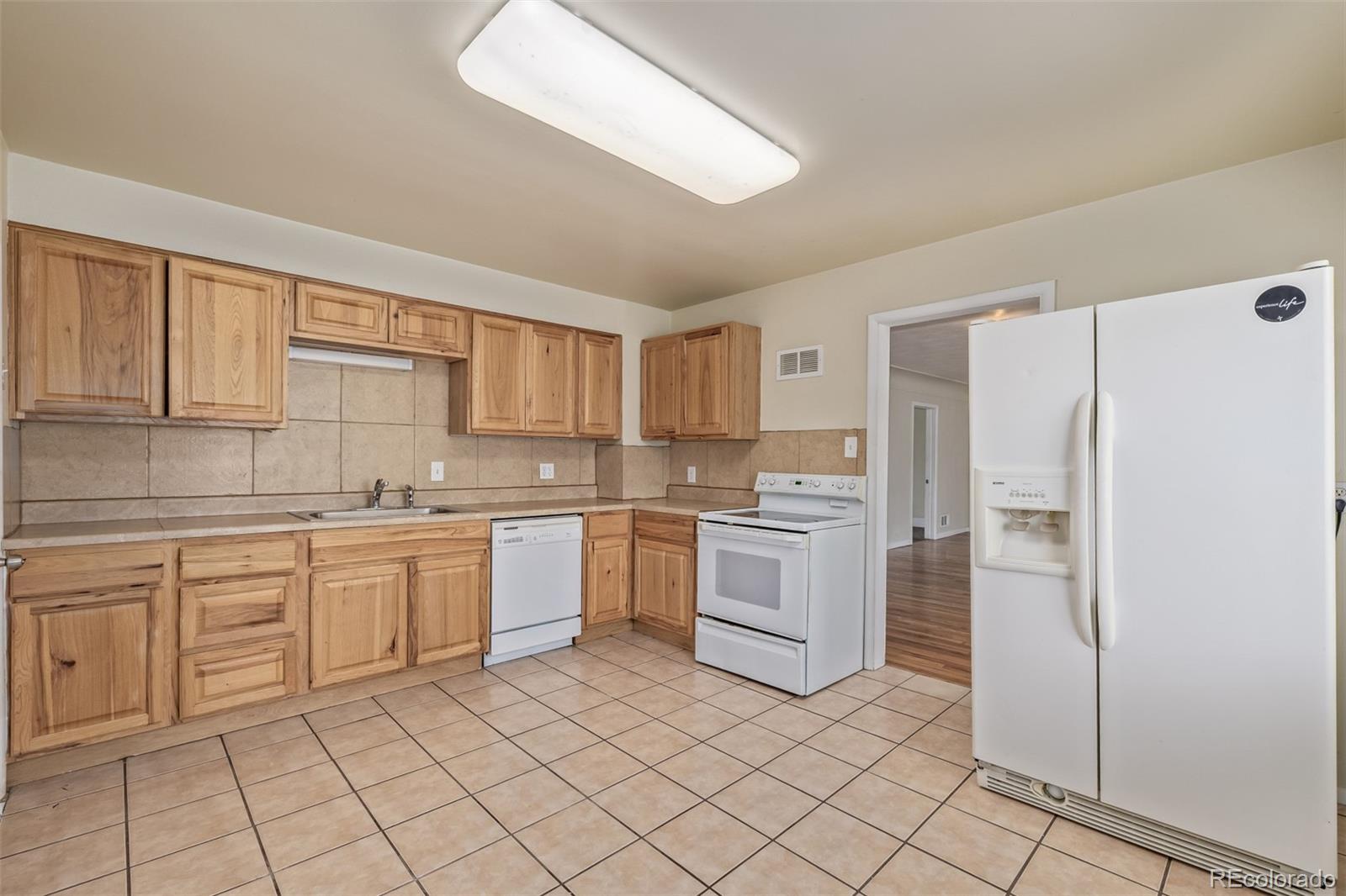 MLS Image #6 for 907  4th avenue,greeley, Colorado
