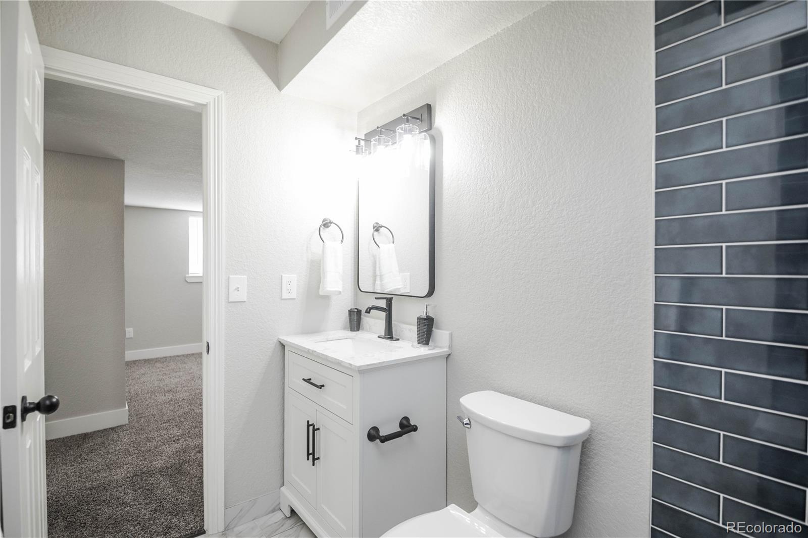 MLS Image #27 for 441  elbert way,denver, Colorado