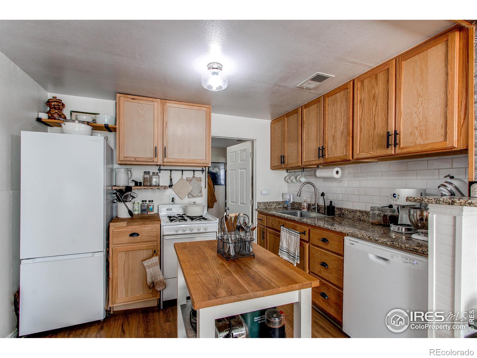 MLS Image #27 for 4100  eliot street,denver, Colorado