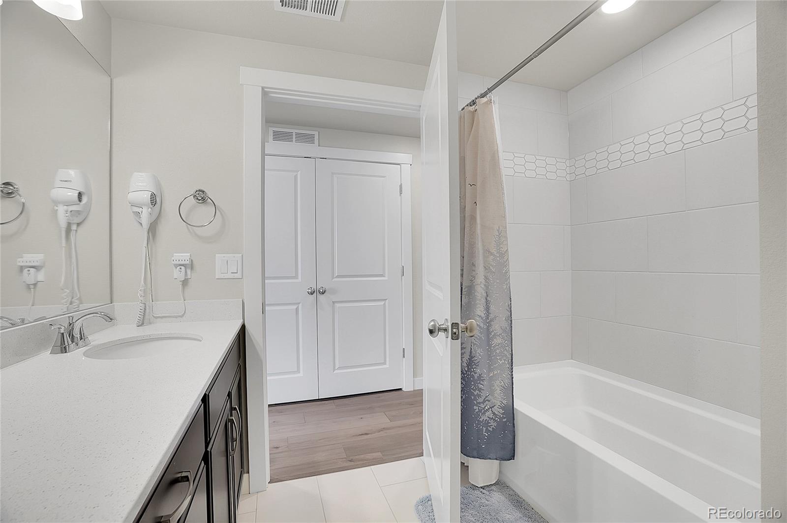 MLS Image #40 for 330  high point drive,longmont, Colorado
